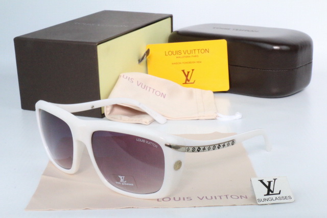 Iv Boutique Sunglasses 007